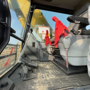 Excavadora Usada PC160LC de 8-16 Toneladas, Lista para Despliegue Rápido en Ayudas para Inundaciones y Reparaciones de Emergencia en Carreteras - Product Image 3