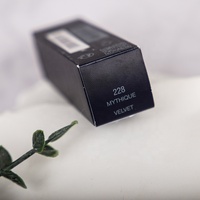 Dossiers en carton recyclé écologiques sur mesure avec gaufrage et estampage à chaud pour emballages cosmétiques, couleurs et logos personnalisés
