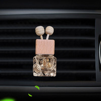 Diffuseur de parfum de luxe moderne pour voiture, flacon en verre liquide avec clip de ventilation et bâtonnets