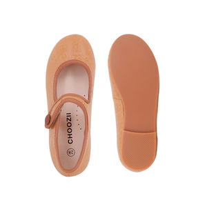 <span class=keywords><strong>Scarpe</strong></span> Casual Mary Jane per bambini <span class=keywords><strong>scarpe</strong></span> da principessa per ragazze <span class=keywords><strong>scarpe</strong></span> da bambina per bambina in pelle goffrata con fiore marrone - Product Image 4