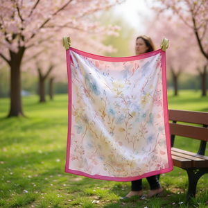 Foulard quadrato piccolo bicolore con motivo a fiori di prugna 70x70 cm, accessorio moda per donna - Product Image 2