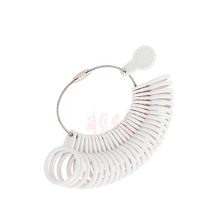 Набор пластиковых колец - Product Image 1