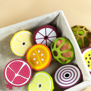 2023 New BPA free <span class=keywords><strong>Silicone</strong></span> bé trái cây <span class=keywords><strong>Teether</strong></span> Đồ chơi bán buôn silicon cấp thực phẩm trung tính trẻ em tay Chew teethers - Product Image 5