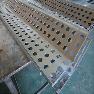 Panneau décoratif suspendu en aluminium perforé sur mesure pour la décoration de bâtiments - Product Image 5