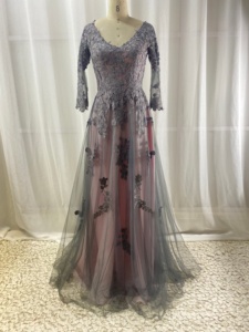 Abito da sera in tulle grigio-rosa con pizzo floreale 3D, maniche a 3/4, scollo a V, linea ad A, formale, per <span class=keywords><strong>madre</strong></span> della sposa, taglie forti, direttamente dalla fabbrica - Product Image 2