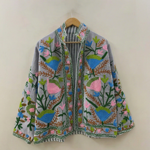 Chaqueta corta de terciopelo y seda gris claro, bordada a mano artesanalmente, para mujer, estilo vintage, con bordado floral de Cachemira, abierta por delante. - Product Image 1