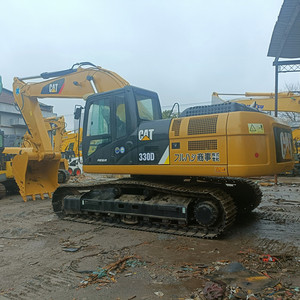 Mini-excavatrice 330D de 33 tonnes, modèle 2023, avec godet de terrassement de 1,65 m de capacité, moteur sur chenilles d'occasion - Product Image 5