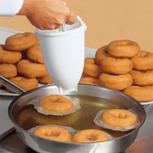 Großhandel diy donut maschine maker-Hello World Manual Donut Maker Spender Maschine Kunststoff Donut Herstellung Artefakt Mini Form DIY Süßwaren Gebäck Backen Küchengeräte