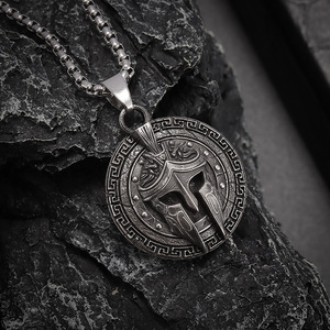 Collana da Donna Retrò con Ciondolo a Maschera Spartan Warrior in Acciaio Inossidabile, Catena a Maglie, di Tendenza, alla Moda, per Feste - Product Image 5