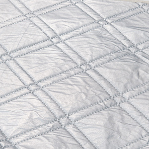 Tapis <span class=keywords><strong>de</strong></span> pique-nique pliable imperméable extra large 200x200cm, couverture <span class=keywords><strong>de</strong></span> <span class=keywords><strong>plage</strong></span> portable pour la famille, le camping et les voyages - Product Image 3