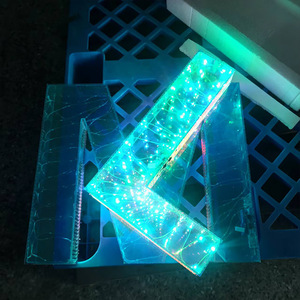 Letrero LED con Pantalla de Caracteres RGB a Todo Color, Transmisor, de Pie para Interiores, para Bares, KTV y Eventos - Product Image 3