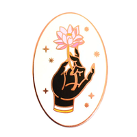 Fleuriste fleuriste activité Souvenir cadeau épinglettes artistique conception personnalisée en gros commande en gros Badge pétale émail épingles