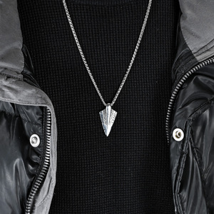 Collier avec pendentif flèche en acier inoxydable pour hommes, symbole viking, design géométrique, bijoux cadeau - Product Image 3