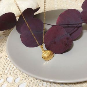 Emboss <b>Solid</b> Casting Shell <b>Pendant</b> Stainless Steel <b>Gold</b> Plated Shell Charm <b>Pendant</b> - Product Image 5