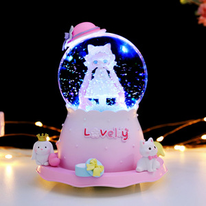 Venta al por mayor de cajas de música con bola de cristal giratoria extra grande, estilo Lolita Princesa, regalos de cumpleaños para niñas - Product Image 2