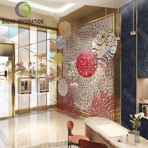 Design d'intérieur élégant pour bijouterie, vitrine à bijoux sur mesure, comptoir de bijouterie en verre avec présentoir mural en bois pour bijoux - Product Image 3