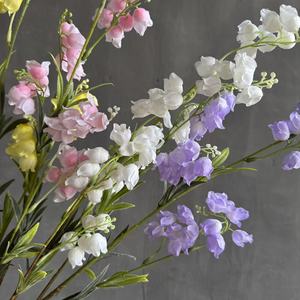 <span class=keywords><strong>Flor</strong></span> de Campanula <span class=keywords><strong>Blanca</strong></span> Artificial de Alta Calidad en Oferta, <span class=keywords><strong>Flor</strong></span> de Campanula de Tela de Seda Artificial para Decoraciones de Boda - Product Image 1