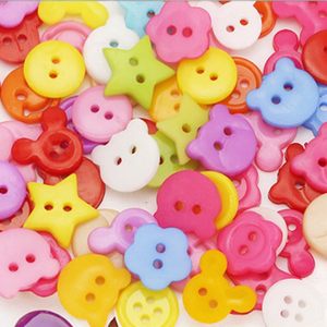 כפתור בצורת לב בצבעי ממתקים מתוקים, 4 חורים, 15 מ\\\"מ, גב שטוח, פרח פלסטיק ידידותי לסביבה לקישוט בגדים, תפירה ויצירה - Product Image 3