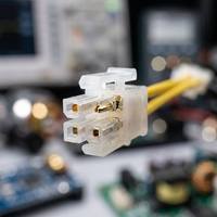 كابل طاقة مخصص UL1007 18AWG 5557-2P بموصل أنثى صغير 4.2 مم ذو طرفين إلى نهاية مكشوفة للمعدات الصناعية وأجهزة الكمبيوتر
