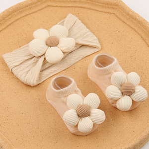 Groothandel Mode Zachte Baby Haarband Antislip Sokken Set Fontanel Bescherming Hoofd 0-3 Jaar Oude Mooie Grote Bloemen Hoofdband - Product Image 5