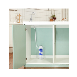 Sistema de purificación de agua doméstico Manual de alta eficiencia 99.9999% Eliminación de bacterias Filtro electropositivo Corriente de agua grande - Product Image 1