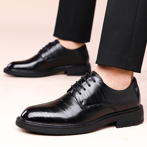 Chaussures habillées en cuir véritable pour hommes, style Oxford, à bout pointu, à lacets, antidérapantes, pour le bureau et la carrière, semelle extérieure en caoutchouc, collection automne - Product Image 2