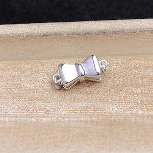 Accesorios DIY Wenchi Modelo 25046: Conector de Perlas para Collar y Pulsera con Hebilla de Nudo de Mariposa Acabado a Mano - Product Image 5