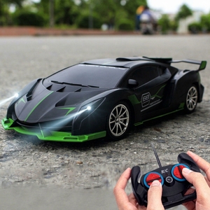 Auto da Corsa <span class=keywords><strong>Telecomandata</strong></span>, Ultimo Modello di Giocattolo per Bambini, Scala 1:18 in Plastica, Set per Corse su Strada e Drift, Regalo per Bambini - Product Image 1