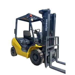 Chariot élévateur diesel Komatsu 17e génération 2.5 tonnes en option double siège à suspension vision large choix pour les équipements de construction d'occasion - Product Image 1