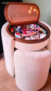 Idao Nora Ivory Specchio Imbottito con Specchiera, Piccola Toeletta con Specchio - Product Image 2