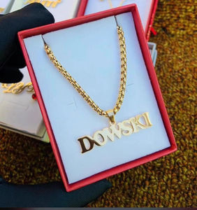 Collar de Acero Inoxidable con Baño de Oro de 18K Personalizado para Mujer, con Cadena de Eslabones y Perla, Regalo con Personalización - Product Image 2