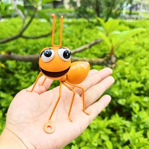 งานหัตถกรรมตกแต่งภายในรูปปั้นขนาดเล็กตกแต่งผนังแขวนกลางแจ้งตาโตมดโลหะ - Product Image 5