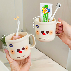 Linda taza de enjuague bucal con diseño de dibujos animados y soporte para cepillo de dientes para niños, estudiantes, niñas y parejas, diseño ligero. - Product Image 1