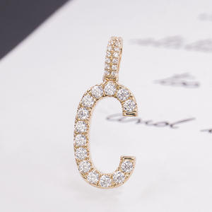Collar con inicial de oro y diamantes de 10k - Product Image 1