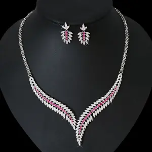 Offre Spéciale arabe dubaï ensembles de bijoux de mariage de luxe bijoux de mariée cristal cubique zircone collier ensemble boucles d'oreilles goutte