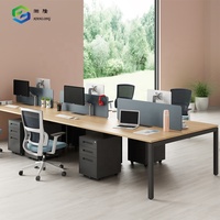 Bureau de travail moderne en bois pour 2 à 8 personnes, avec rangement modulaire, idéal pour les bureaux ouverts et l'usage commercial (vente en gros)