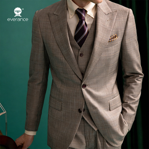 Costume élégant à carreaux foncés pour homme, trois pièces, tenue de bureau quotidienne, style moderne - Product Image 3