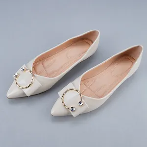 Chaussures plates en cuir verni à bout pointu pour femmes, boucle métallique, été <span class=keywords><strong>2022</strong></span>, <span class=keywords><strong>mocassins</strong></span> à enfiler, chaussures décontractées pour la marche, Zapatos Para Mujer - Product Image 1