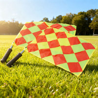 Drapeau d'arbitre de football rouge et blanc, personnalisé, robuste, résistant à la décoloration, avec poignée ergonomique, pour les matchs de l'école, du collège, de la ligue et des championnats