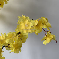 Dekorasi Langit-Langit Pusat Pernikahan B1430 Bunga Pernikahan Kuning Bunga Sakura Tangkai Panjang Bunga Sakura Jepang