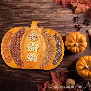 Bandeja de madera con forma de calabaza de Halloween, plato decorativo para dulces con compartimentos para servir comida y pasteles para niños - Product Image 5