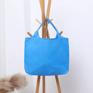 Sac fourre-tout en tissu Oxford personnalisé avec logo, grande capacité, léger, écologique, pliable et réutilisable - Product Image 2