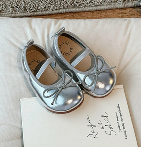 Chaussures en cuir pour enfants, nouvelle collection printemps-été-automne, chaussures souples à nœud pour bébé fille, antidérapantes, mode princesse, chaussures simples - Product Image 5