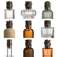 Tapa de perfume OEM/ODM de cobre envejecido y zinc con diseño estético Zen de pino bonsái y tallo de bambú para colección de botellas de fragancias orientales
