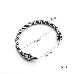 Pulsera nórdica vikinga de acero inoxidable con diseño de cuervo en forma de C, regalo de joyería para hombre - Product Image 5