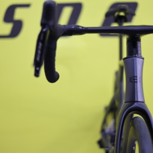 Vente directe d'usine Kozo, cadre de vélo de route en fibre de carbone à module élevé, avec groupe Shimano <span class=keywords><strong>R9200</strong></span> <span class=keywords><strong>Di2</strong></span> en option, couleur au choix - Product Image 3