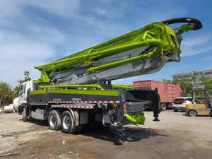 รถปั๊มคอนกรีต Zoomlion 46 เมตร ปี 2018 มือสอง สำหรับงานก่อสร้าง - รถปั๊มไฮดรอลิกประสิทธิภาพสูง - Product Image 2