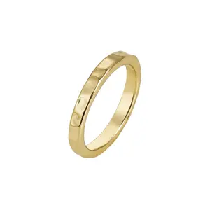 Manufacturer custom fashion jewelry alloy simple plain ring 18k gold plated hammered stackable O ring for women men