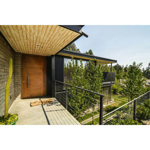Villa moderna con estructura de acero ligero para uso con grandes ventanas de vidrio y terraza de madera - Product Image 5