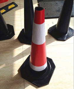 90 في مخاريط مرورية مطاطية ، حركة المرور Cones ، مخاريط الآيس كريم ، براميل مخروطية عاكسة - Product Image 3